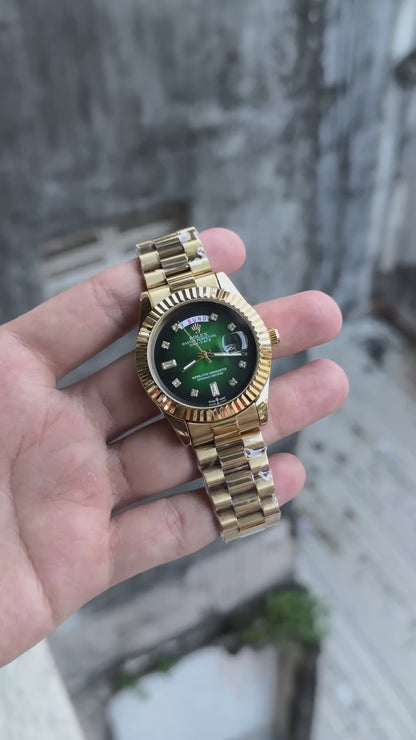 Role_x Gold Green Diamond Dial Watch